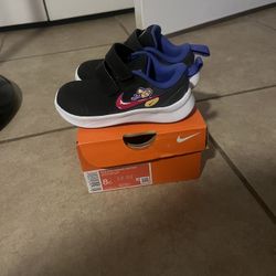 Nike Shoe Size 8C
