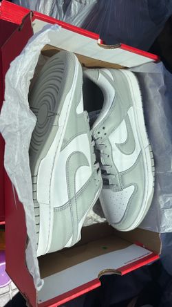 2 Nike Dunks Grey And Pandas