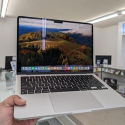 MacBook Air M2 2022 8gb Ram 256gb SSD 