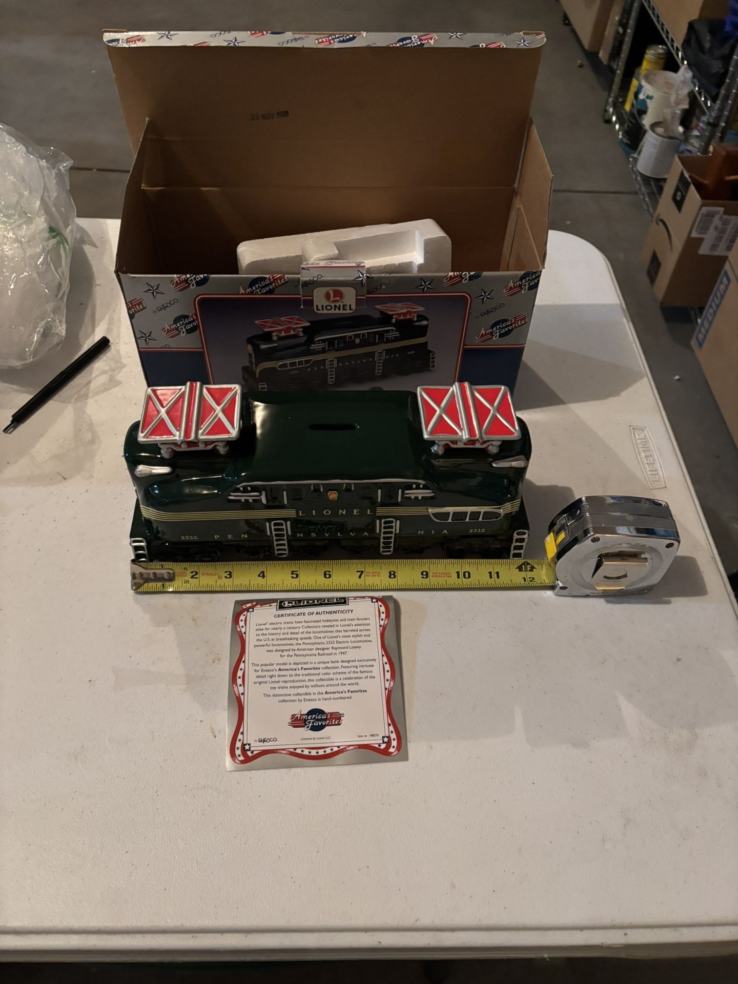LionelĀ® Collectable PRR GG-1 Locomotive Saving Bank by Enesco with COA Like New