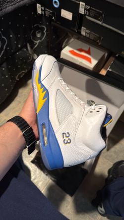 Jordan DS Retro 5 Laney Size 10.5 (2013)