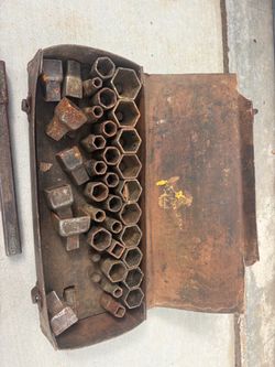 Vintage Walden Worcester Years 1(contact info removed) Tool Set
