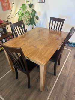 Woden Table and 4 chairs, 4ft x 3ft