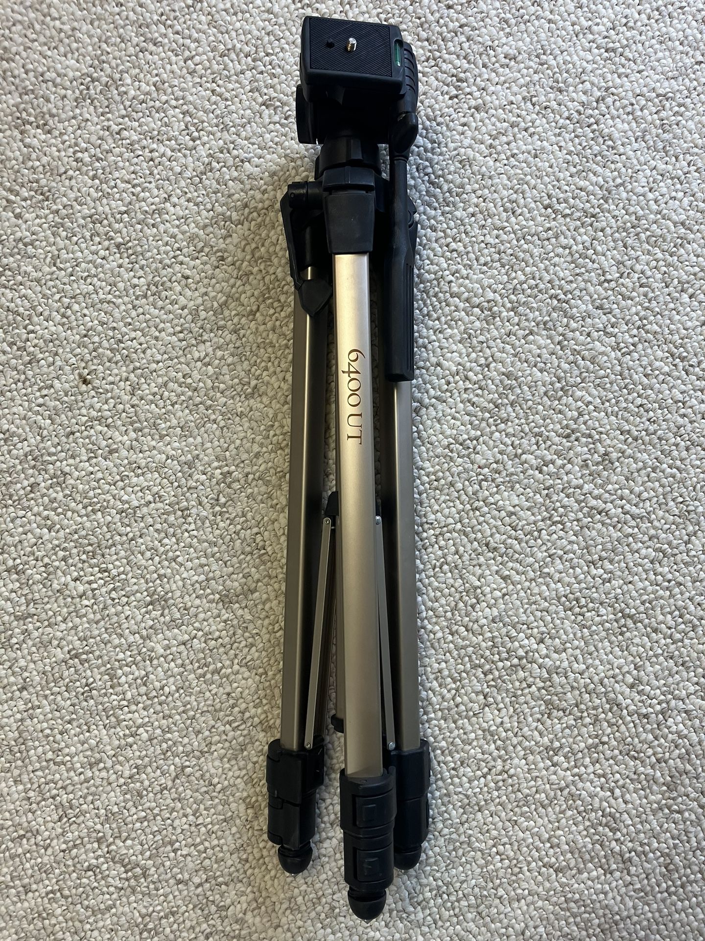**** Platinum Plus 6400UT SUNPAK Tripod ****