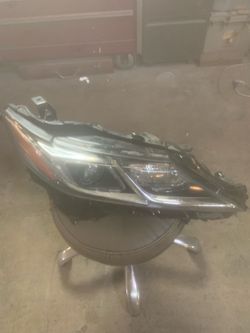 2018-2024 TOYOTA CAMRY RIGHT HEAD LIGHT PASSENGER SIDE