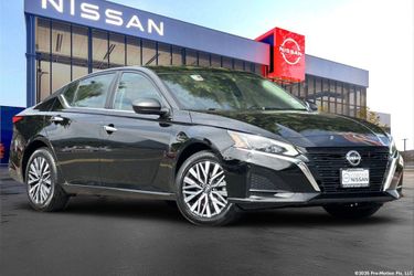 2025 Nissan Altima
