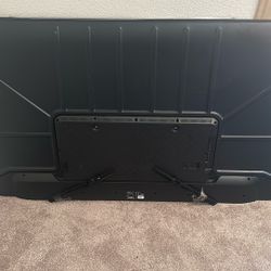 Not Free 75” Hisense Roku Tv Best offer 