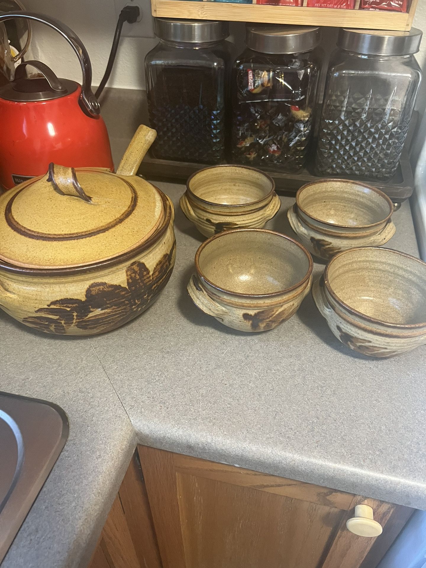 clay pottery