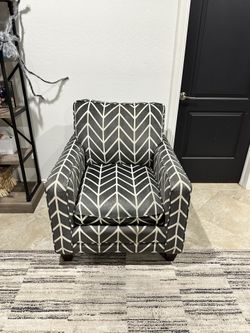 Fabric Arm / Accent Chair