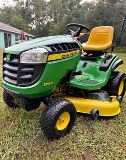 LAWN MOWER (JOHN DEERE)
