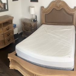 Queen Size Bedroom Set Hardwood