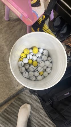 Golf Balls 100