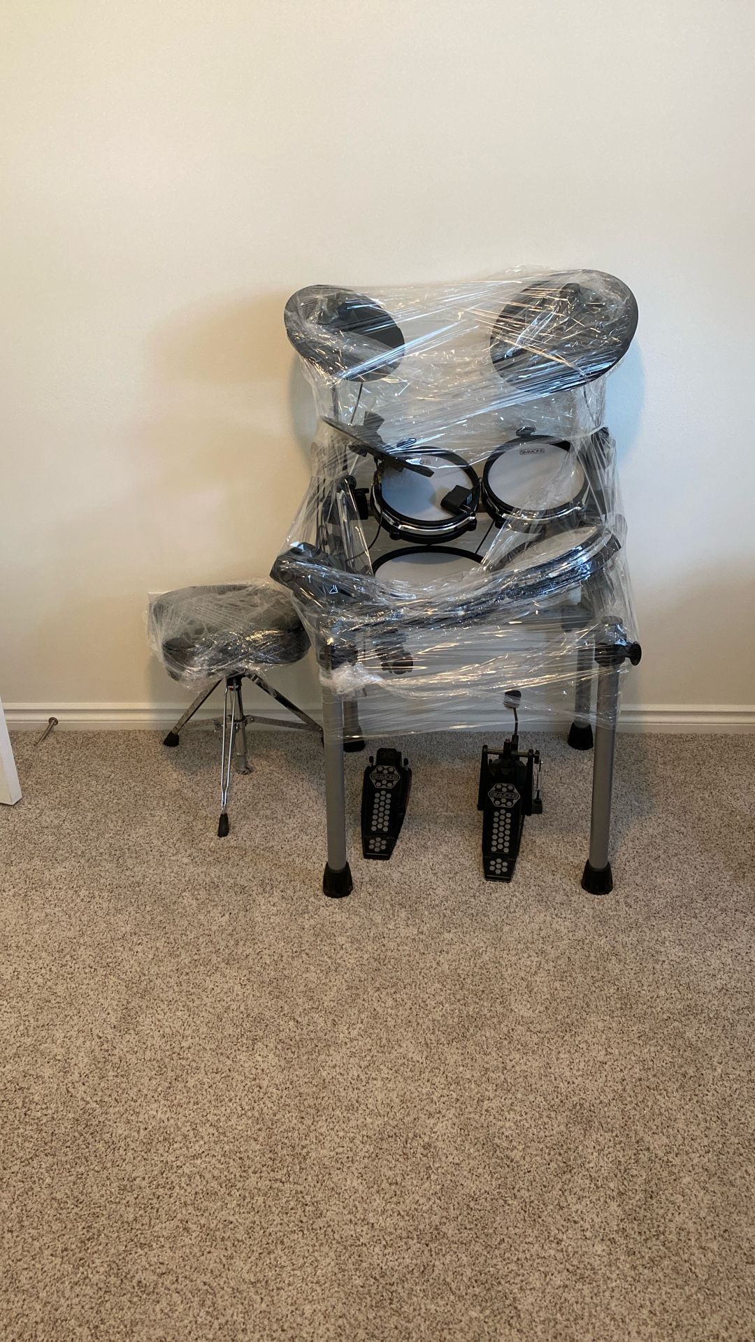 Simmons Sd550 Drum Set With Chair
