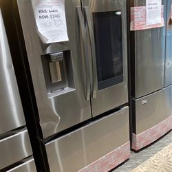 30 cu. ft. Mega Capacity 3-Door French Door Refrigerator with Family Hub in stainless steel