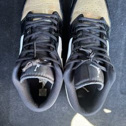 Jordan 1 Lows Metallic Gold Size 9