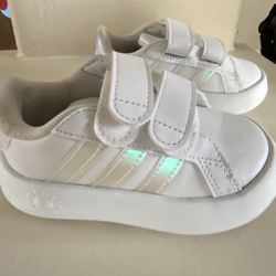 Adidas Toddler Size 6