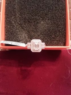 Moissanite Diamond Ring