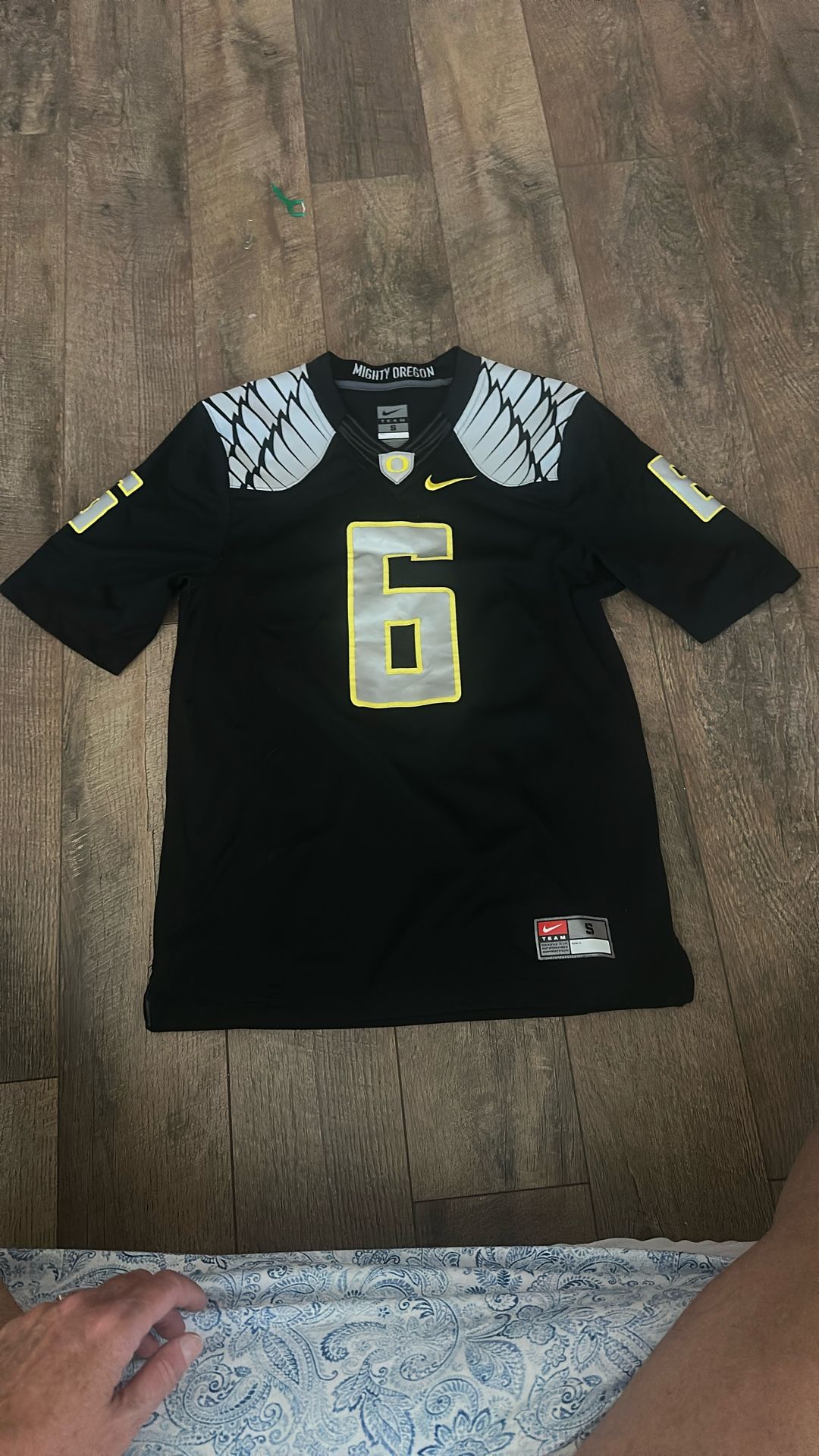 Oregon football jersey Men’s Small