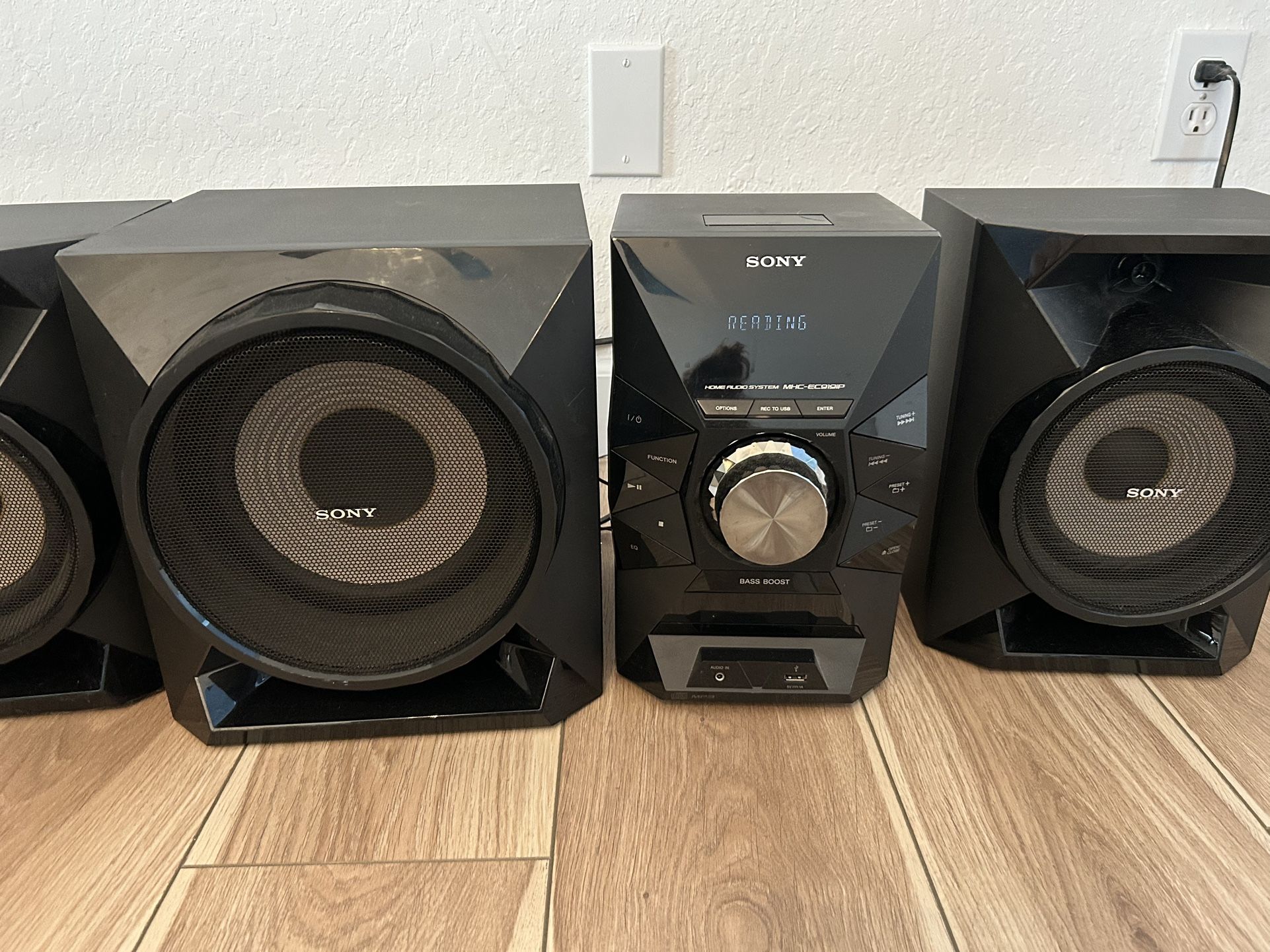 Sony Stereo System