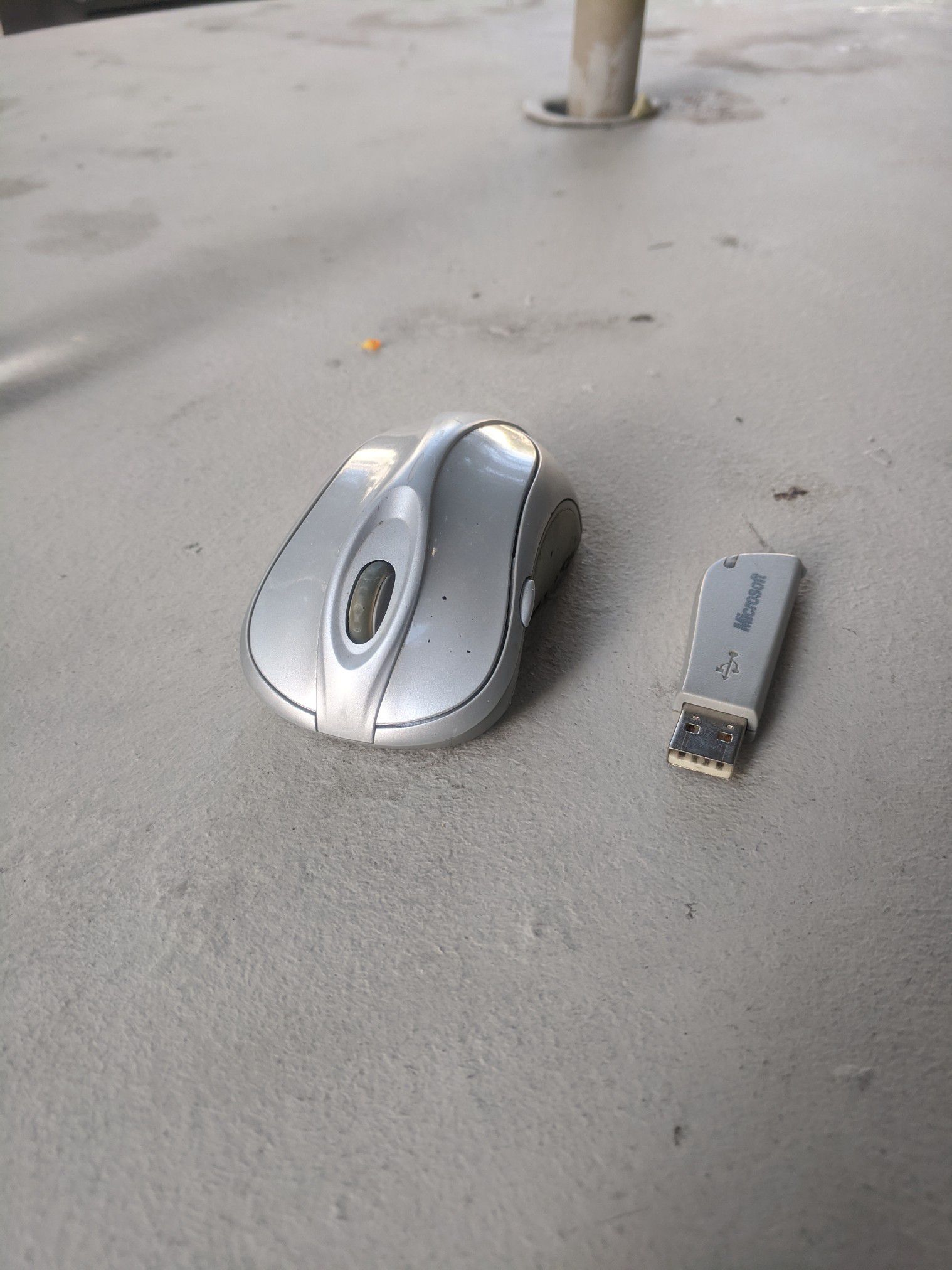 Wireless Microsoft USB mouse