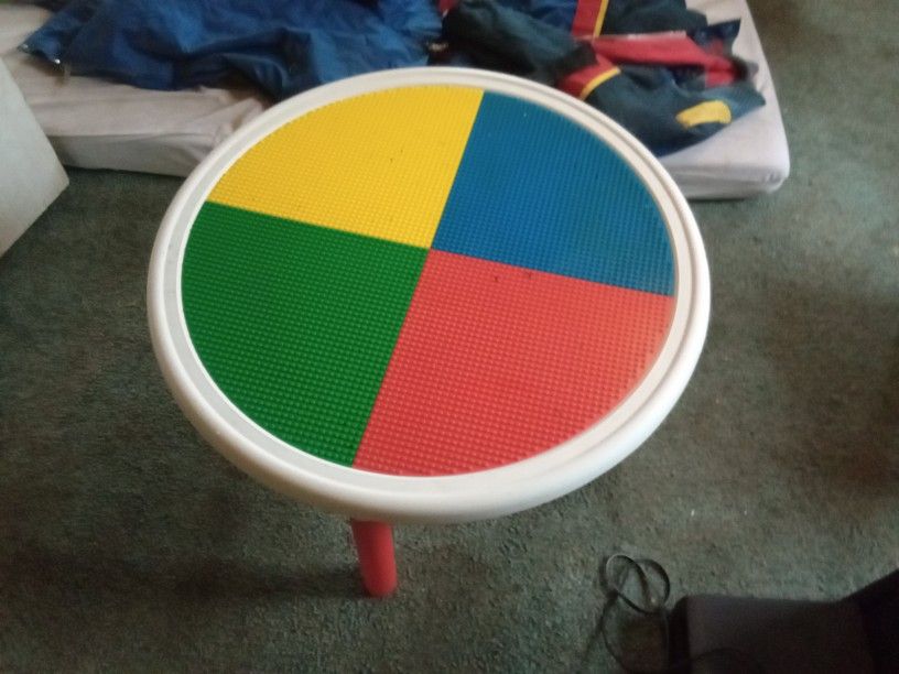 Lego Table