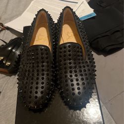 Red Bottoms Flats Black Spikes 38-1/2