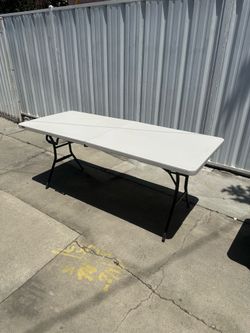 Lifetime 6 ft Table Foldable