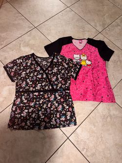 2 top scrubs size large
