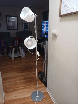 VINTAGE IKEA SVIVEL ADJUSTABLE FLOOR LAMP WHITE