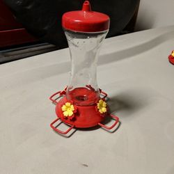 Opus Perky Pet 20 oz Hummingbird Feeder