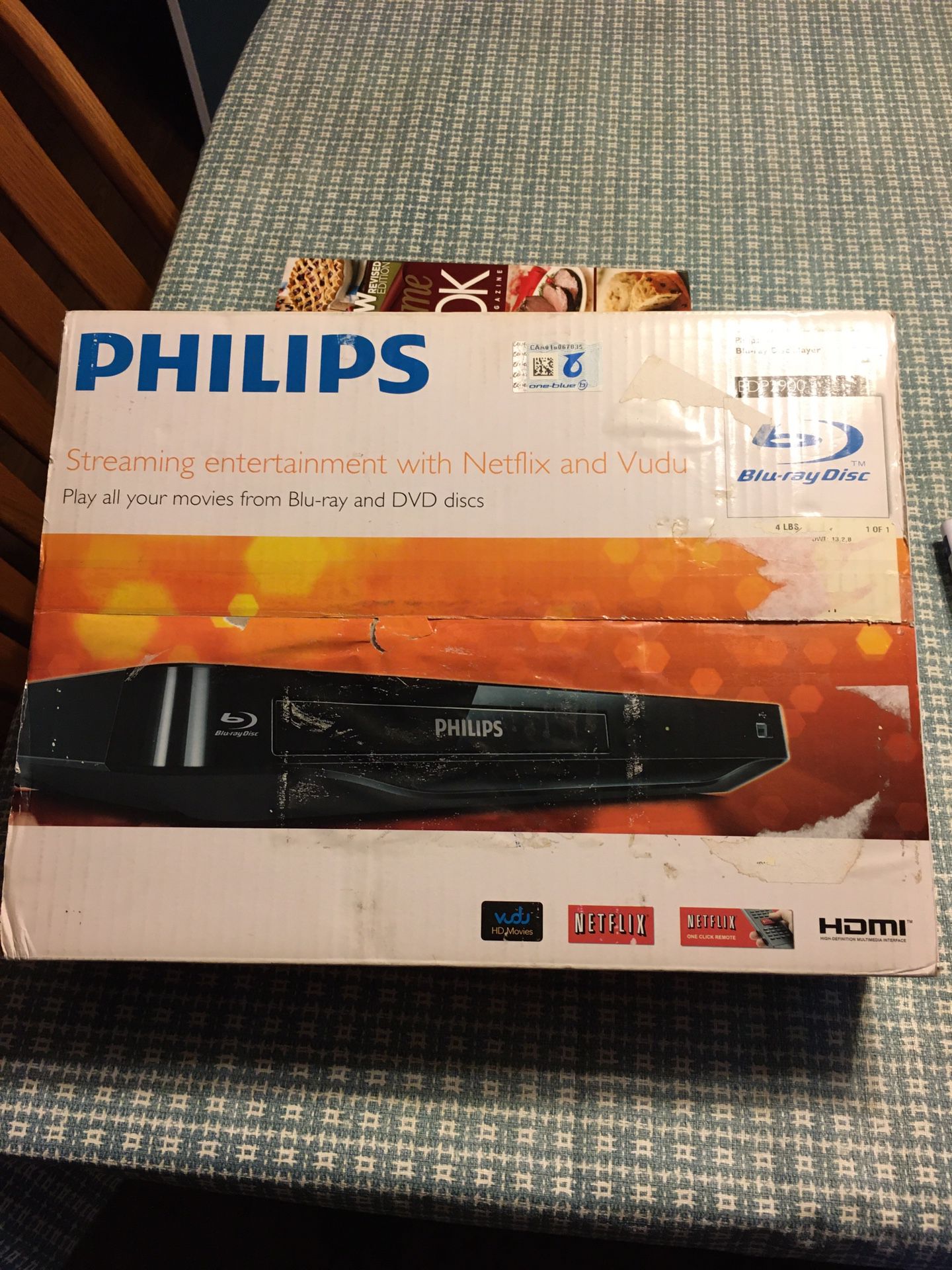 NEW Philips Blu-Ray n DVD Player with EXTRAS!