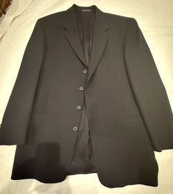 Men's Dark Gray Four-Button Suit Jacket