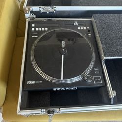 Rane DJ Twelve MKII | 12-Inch Motorized Vinyl Like MIDI Turntable with USB MIDI & DVS Control for Traktor, Virtual DJ & Serato DJ (TWELVEMKII)