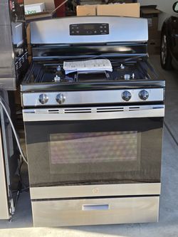 BRAND NEW GE 3-Piece Stainless Steel Kitchen Suite - Never Used!