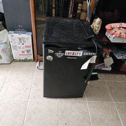 Mini Fridge 