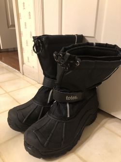 Men’s Totes Winter Boots- Size 9
