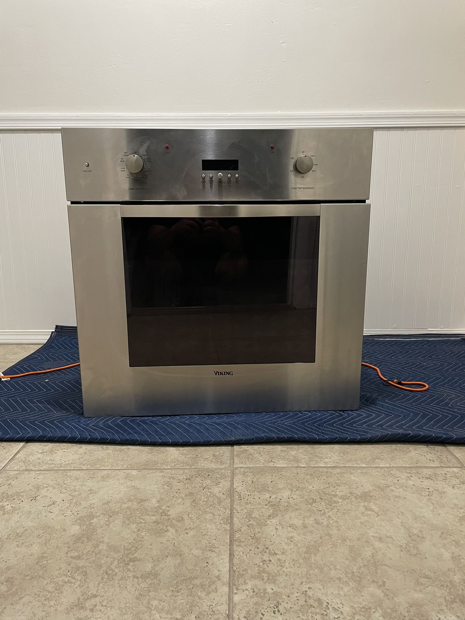 Viking 30” Single Electric Oven - DESO130