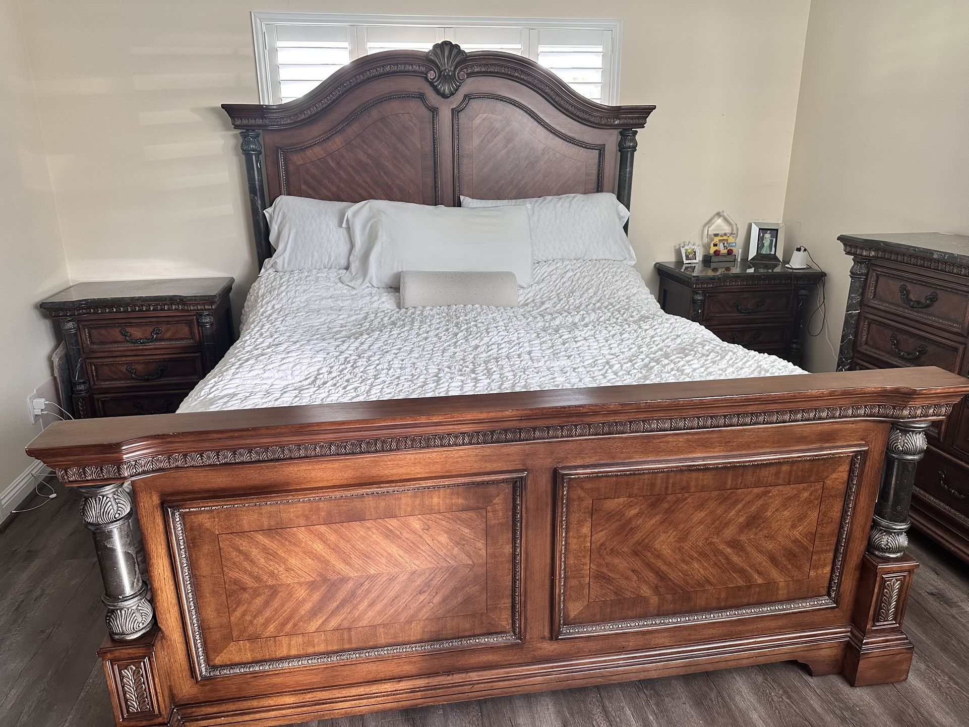 California King Bedroom Set