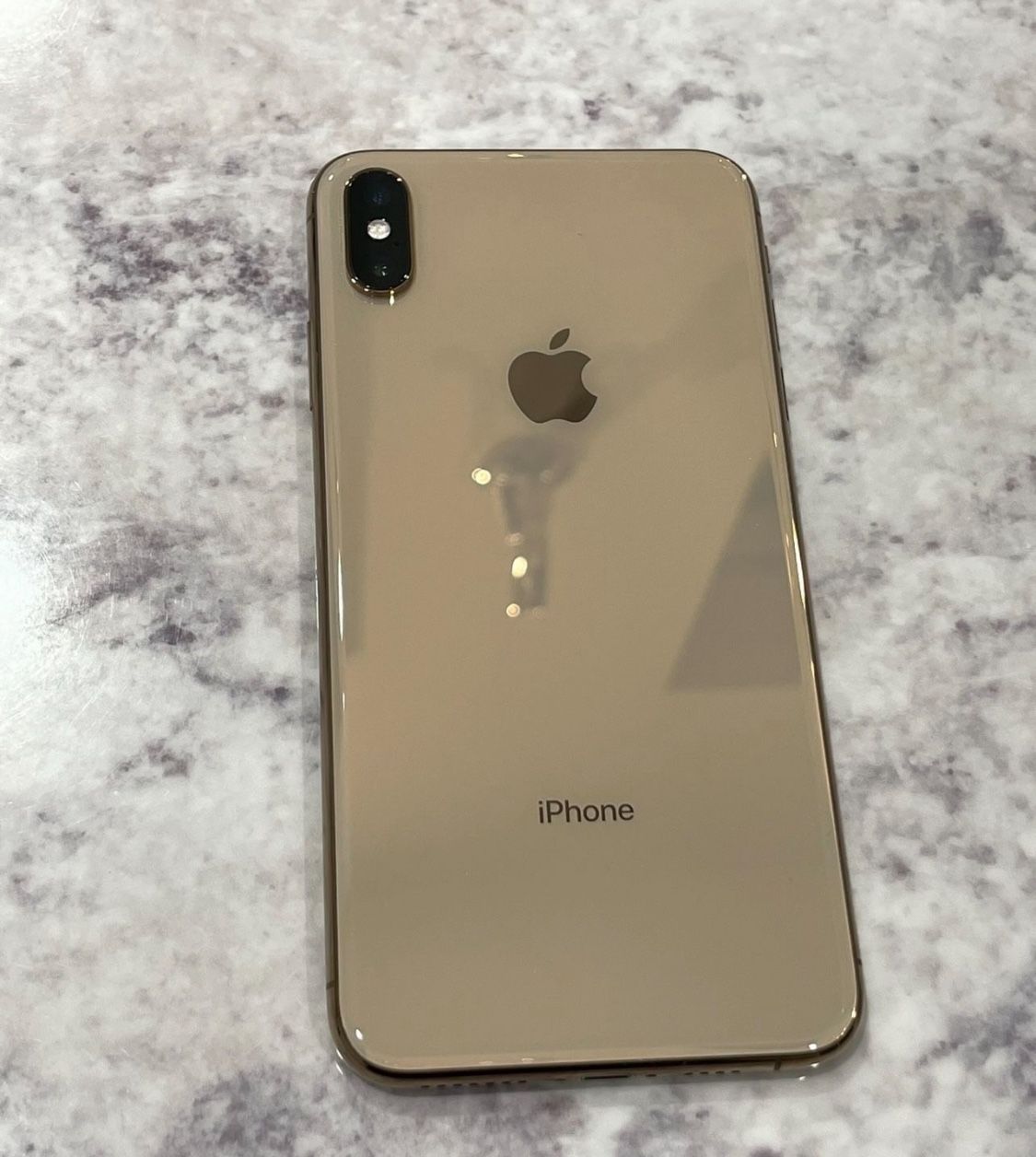 Unlocked Gold iPhone XS Max 256GB