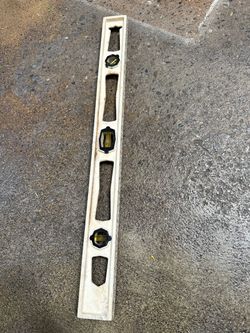 3-Vial Plastic Level – $15