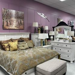 $10 Payment 🎀Robbinsdale Bedroom Set In Antique White