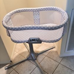 Halo Bassinet Swivel Sleeper