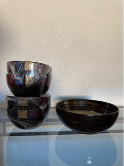 3-Piece Decorative Serving Bowl Set – Modern Geometric Design – Like New