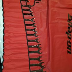 23 Piece Snap On Combination Wrench Set