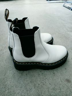 Dr Marten Women