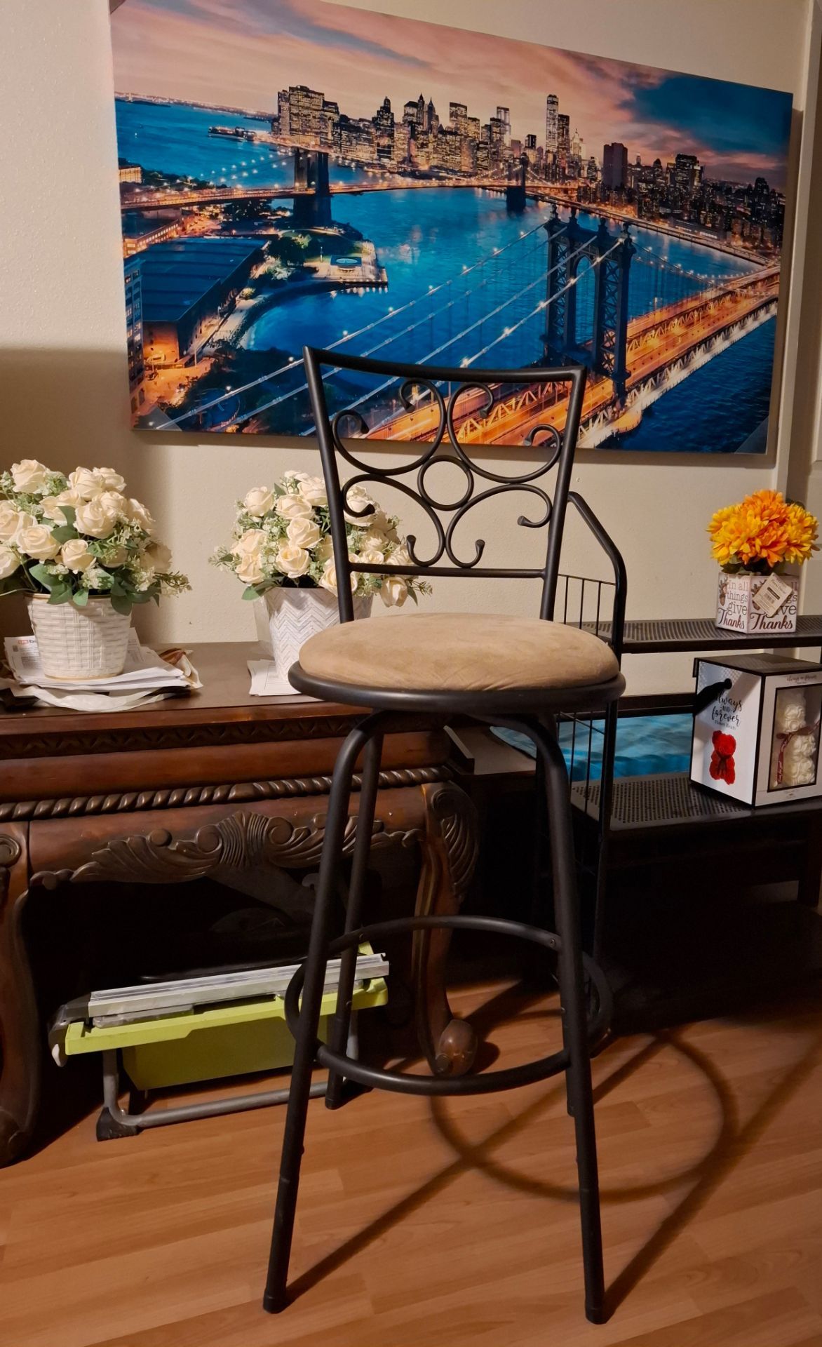BEAUTIFUL METAL STOOL