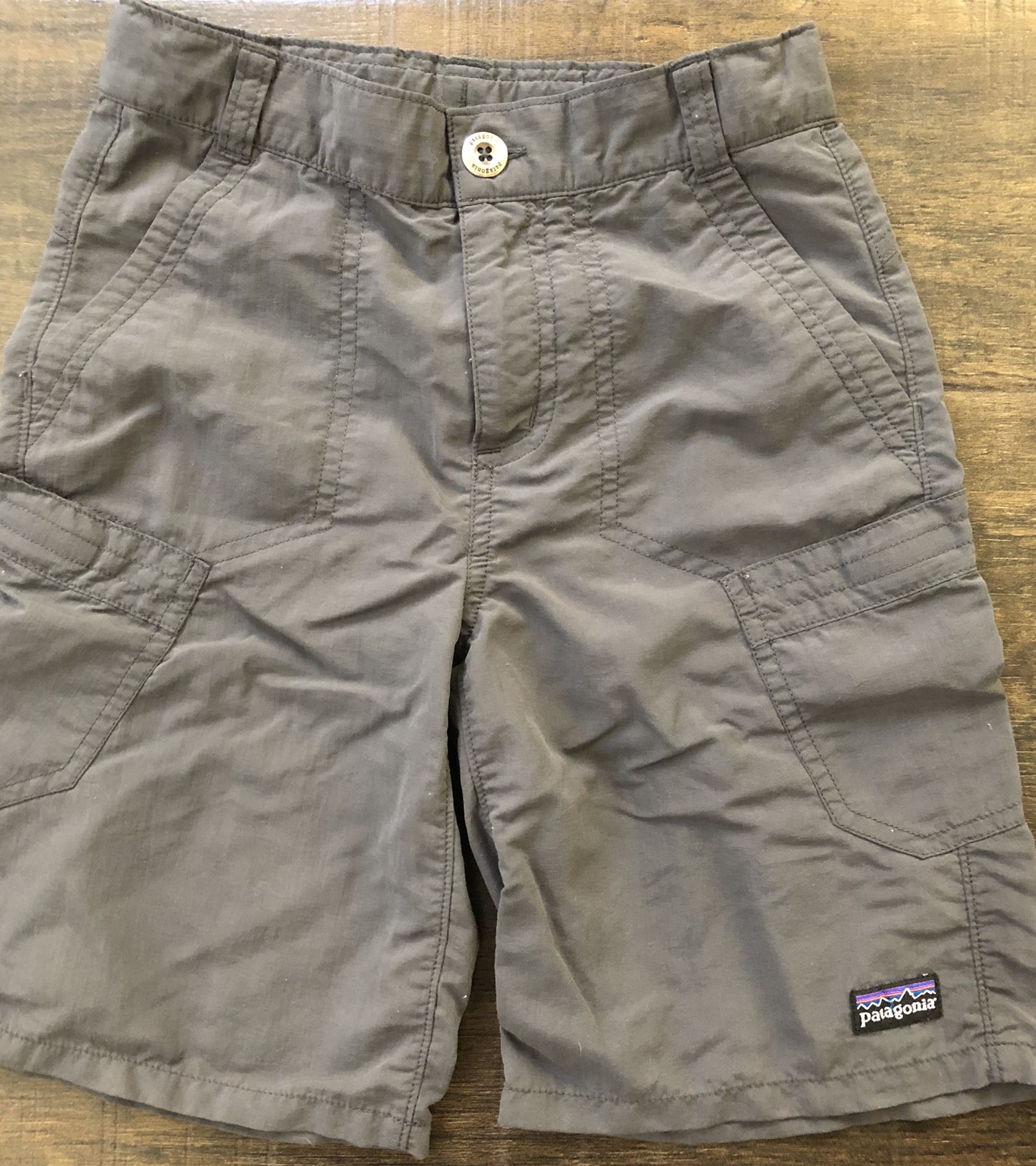 Patagonia boys nylon gray shorts size XS 5-6