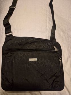 Baggallini BLACK Leopard  print  Crossbody Bag