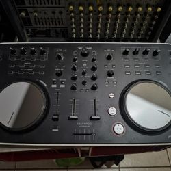 Pioneer DDJ-Ergo DJ Controller 