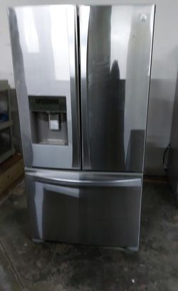 Stainless Steel French Door Refrigerator with Ice Maker